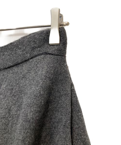 FOXEY（フォクシー）FOXEY (フォクシー) スカート グレー サイズ:38の古着・服飾アイテム