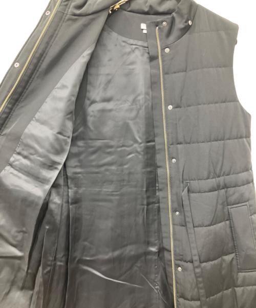 FOXEY NEWYORK（フォクシーニューヨーク）FOXEY NEWYORK (フォクシーニューヨーク) フーディベスト ブラック サイズ:SIZE 38の古着・服飾アイテム