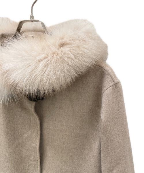 FOXEY（フォクシー）FOXEY (フォクシー) ファーフードカシミヤコート ベージュ サイズ:38の古着・服飾アイテム