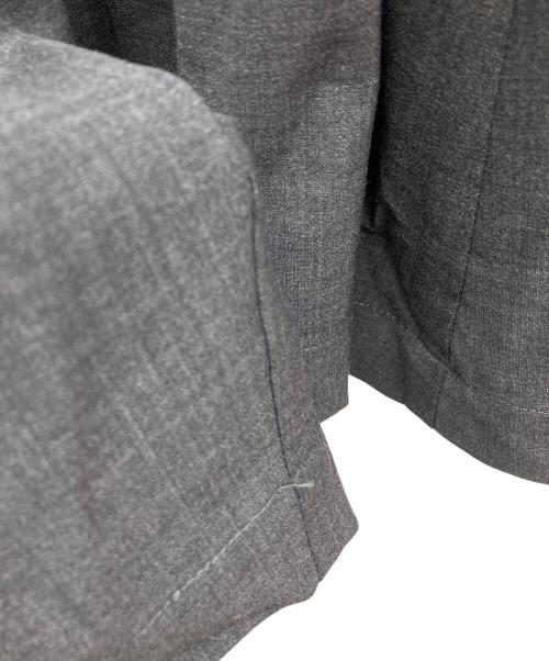 TARO HORIUCHI（タロウホリウチ）TARO HORIUCHI (タロウホリウチ) th products HORN Volume Short Pants グレー サイズ:2の古着・服飾アイテム