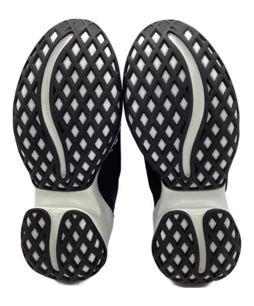 Roger Vivier（ロジェ ヴィヴィエ）Roger Vivier (ロジェ ヴィヴィエ) スニーカー ブラック×ホワイト サイズ:35の古着・服飾アイテム