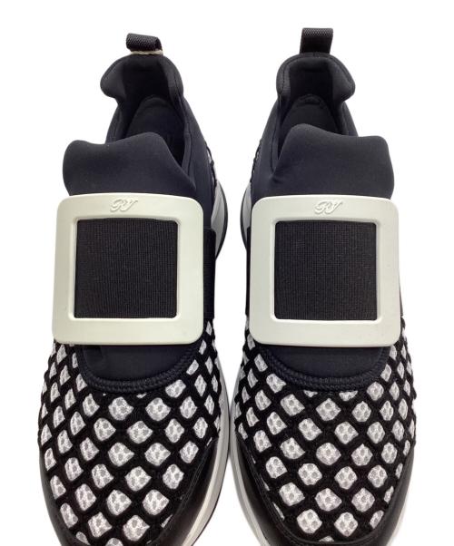 Roger Vivier（ロジェ ヴィヴィエ）Roger Vivier (ロジェ ヴィヴィエ) スニーカー ブラック×ホワイト サイズ:35の古着・服飾アイテム