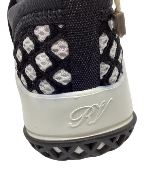 Roger Vivier（ロジェ ヴィヴィエ）Roger Vivier (ロジェ ヴィヴィエ) スニーカー ブラック×ホワイト サイズ:35の古着・服飾アイテム