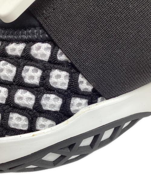 Roger Vivier（ロジェ ヴィヴィエ）Roger Vivier (ロジェ ヴィヴィエ) スニーカー ブラック×ホワイト サイズ:35の古着・服飾アイテム