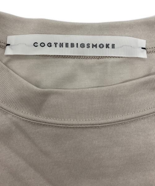 COGTHEBIGSMOKE（コグザビッグスモーク）COGTHEBIGSMOKE (コグザビッグスモーク) DELTA T-SHIRT ベージュ サイズ:Freeの古着・服飾アイテム