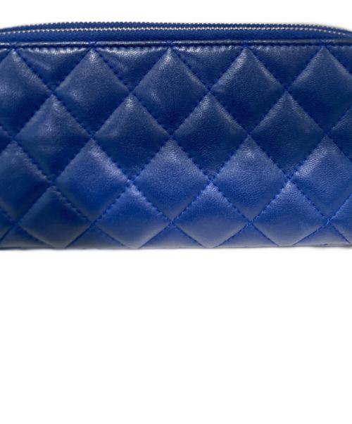 CHANEL（シャネル）CHANEL (シャネル) マトラッセ ココマーク チェーンウォレット A82527 ブルーの古着・服飾アイテム