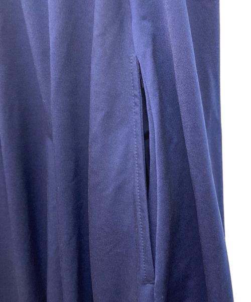 CABAN（キャバン）CABaN (キャバン) キュプラポリエステルスムース Vネックワンピース ネイビー サイズ:Sの古着・服飾アイテム