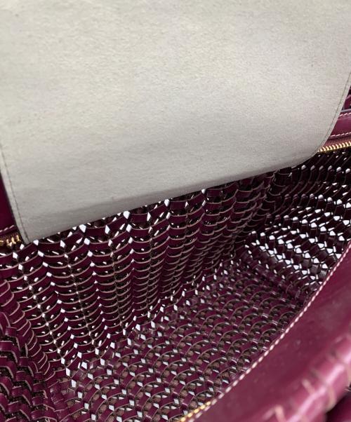 ANYA HINDMARCH（アニヤ・ハインドマーチ）ANYA HINDMARCH (アニヤ・ハインドマーチ) The Neeson Square Tote Small / ニーソン スモール スクエア トート ボルドーの古着・服飾アイテム