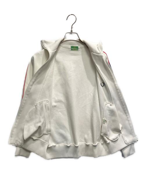 FRED PERRY（フレッドペリー）FRED PERRY (フレッドペリー) トラックジャケット ホワイト サイズ:Mの古着・服飾アイテム