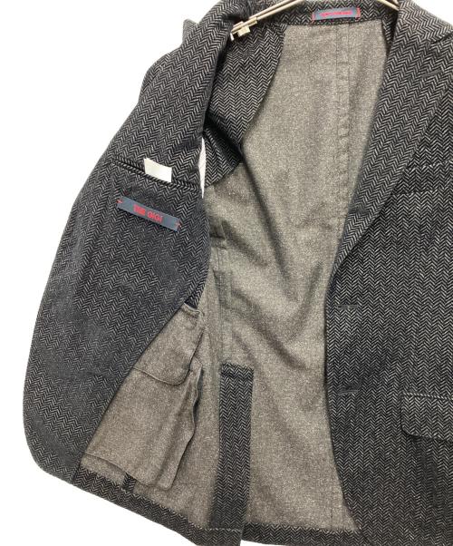 THE GIGI（ザ・ジジ）THE GIGI (ザ・ジジ) ピークドラペルヘリンボーンジャケット ブラック サイズ:42の古着・服飾アイテム