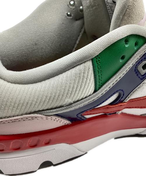 NIKE（ナイキ）NIKE (ナイキ) スニーカー ホワイト サイズ:27の古着・服飾アイテム