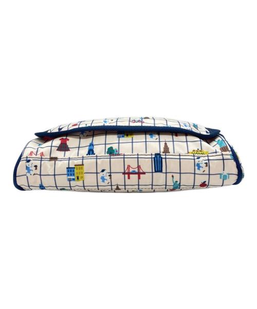 LeSportsac（レスポートサック）LeSportsac (レスポートサック) familiar (ファミリア) ショルダーバッグ アイボリーの古着・服飾アイテム