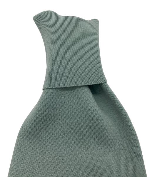 l’heritage martinique（レリタージュ マルティニーク）l’heritage martinique (レリタージュ マルティニーク) タフタフリルカーディガン グリーン サイズ:Freeの古着・服飾アイテム