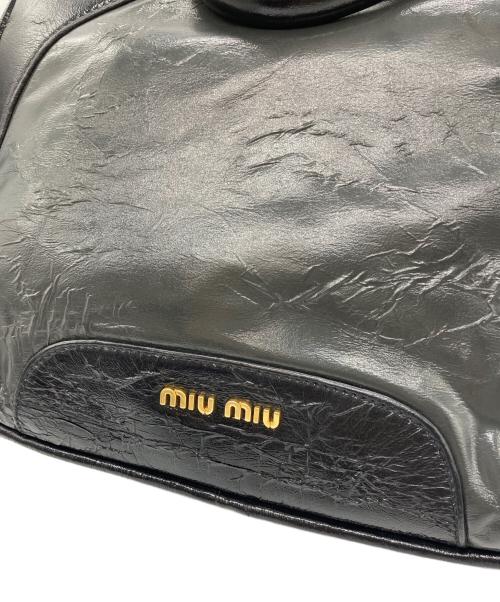 MIU MIU（ミュウミュウ）MIU MIU (ミュウミュウ) 2WAYエナメルバッグ ブラックの古着・服飾アイテム