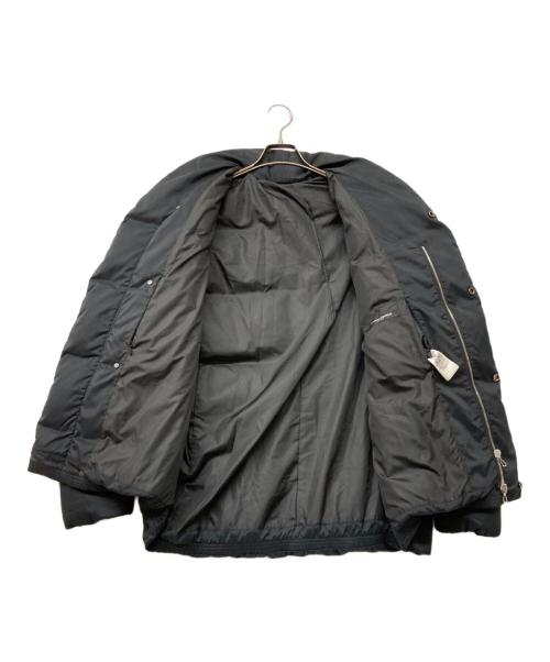 KAZUYUKI KUMAGAI ATTACHMENT（カズユキクマガイ アタッチメント）KAZUYUKI KUMAGAI ATTACHMENT (カズユキクマガイ アタッチメント) ストレッチダルビータフタ ラウンドカラーダウンブルゾン ブラック サイズ:Lの古着・服飾アイテム