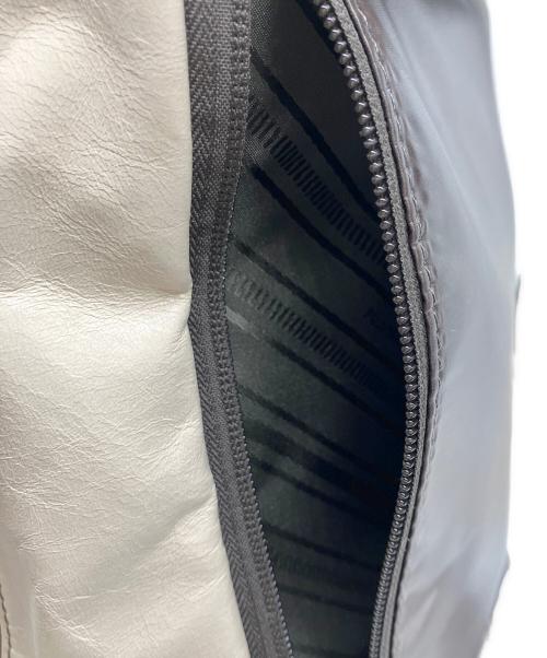 FUJITAKA（フジタカ）fujitaka (フジタカ) レザーリュック ベージュの古着・服飾アイテム