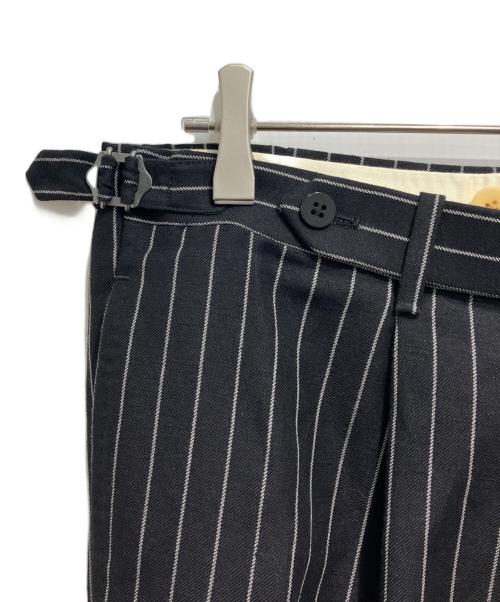 SOVEREIGN（ソブリン）SOVEREIGN (ソブリン) UNITED ARROWS (ユナイテッドアローズ) バンカーストライプ シングル 2ボタン3Pセットアップスーツ ブラック サイズ:50の古着・服飾アイテム