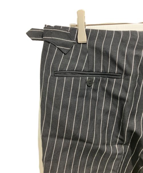 SOVEREIGN（ソブリン）SOVEREIGN (ソブリン) UNITED ARROWS (ユナイテッドアローズ) バンカーストライプ シングル 2ボタン3Pセットアップスーツ ブラック サイズ:50の古着・服飾アイテム