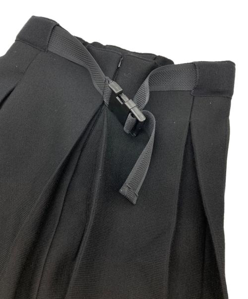 OUAT（オーユーエーティー）OUAT (オーユーエーティー) META SKIRT ブラック サイズ:2の古着・服飾アイテム