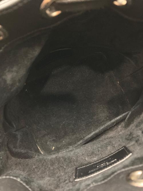 Saint Laurent Paris（サンローランパリ）Saint Laurent Paris (サンローランパリ) スタッズ巾着バッグ ブラックの古着・服飾アイテム