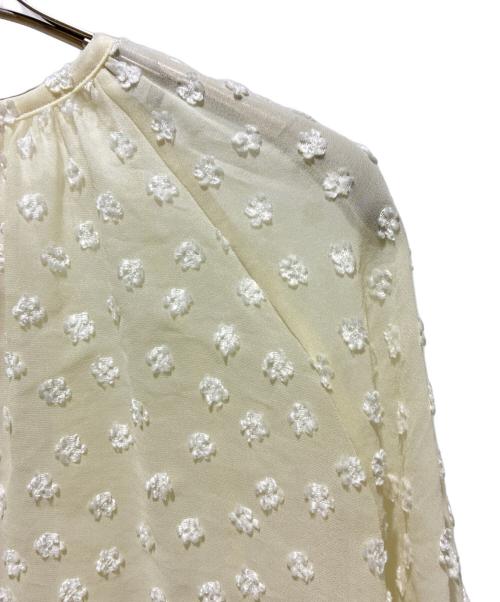 BALLSEY（ボールジィ）BALLSEY (ボールジィ) ドットフラワージャカード ボリュームギャザープルオーバー アイボリー サイズ:36 未使用品の古着・服飾アイテム