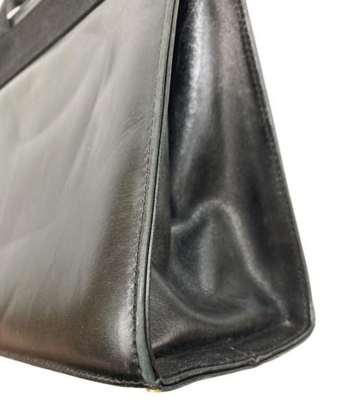 Salvatore Ferragamo（サルヴァトーレ フェラガモ）Salvatore Ferragamo (サルヴァトーレ フェラガモ) ヴァラリボンハンドバッグ ブラックの古着・服飾アイテム