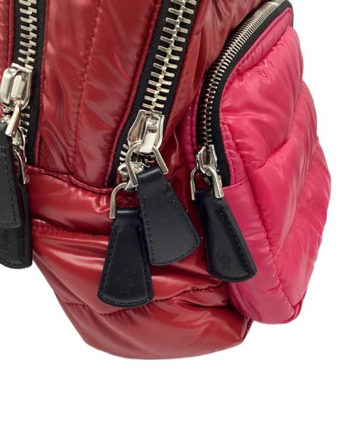 MONCLER（モンクレール）MONCLER (モンクレール) リュック レッド×ピンクの古着・服飾アイテム