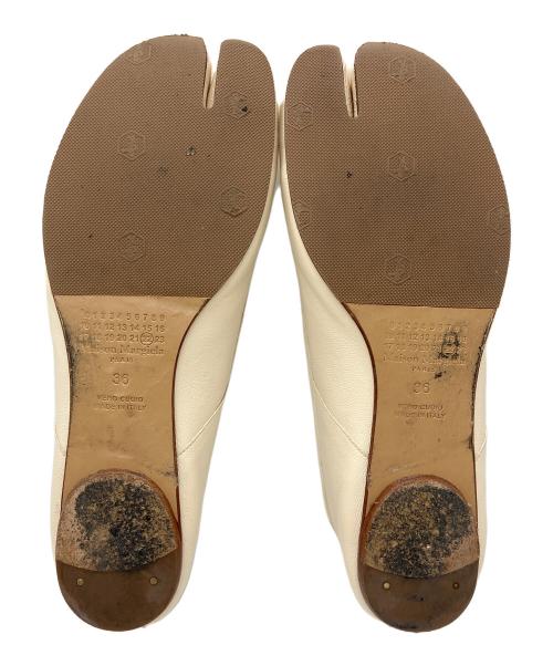 Maison Margiela（メゾンマルジェラ）Maison Margiela (メゾンマルジェラ) Tabi バレリーナフラット アイボリー サイズ:36の古着・服飾アイテム