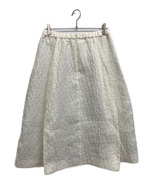 23区（ニジュウサンク）23区 (ニジュウサンク) エクラジャカード コクーン スカート アイボリー サイズ:40の古着・服飾アイテム