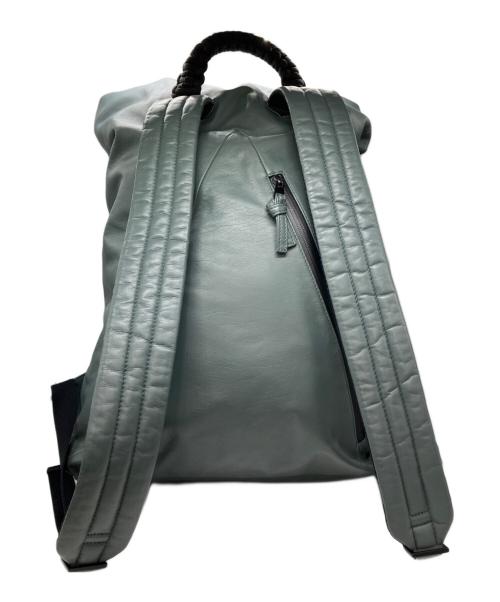 BOTTEGA VENETA（ボッテガベネタ）BOTTEGA VENETA (ボッテガベネタ) THE POACH LEATHER BAG/ザポーチレザーバックパック グレーの古着・服飾アイテム