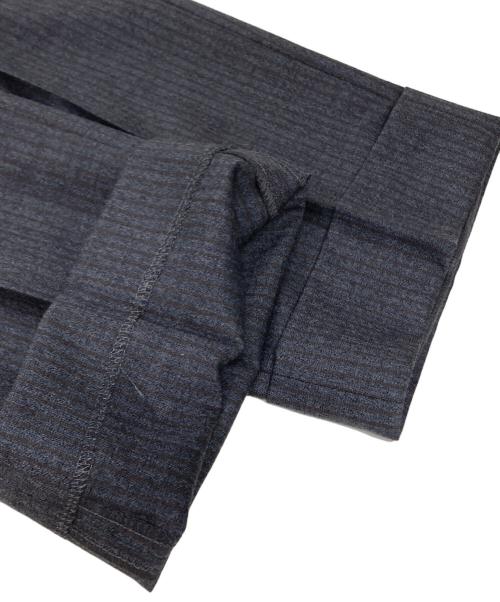 ERMENEGILDO ZEGNA（エルメネジルド・ゼニア）Ermenegildo Zegna (エルメネジルド・ゼニア) セットアップスーツ グレー サイズ:8-48 Cの古着・服飾アイテム