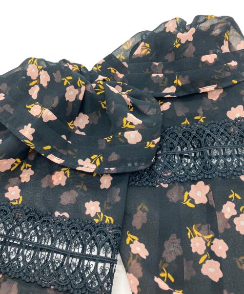 SELF PORTRAIT（セルフ ポートレイト）SELF PORTRAIT (セルフ ポートレイト) Twist Front Ditsy Dress ブラック サイズ:UK6の古着・服飾アイテム