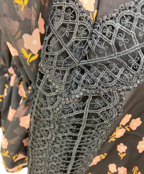 SELF PORTRAIT（セルフ ポートレイト）SELF PORTRAIT (セルフ ポートレイト) Twist Front Ditsy Dress ブラック サイズ:UK6の古着・服飾アイテム