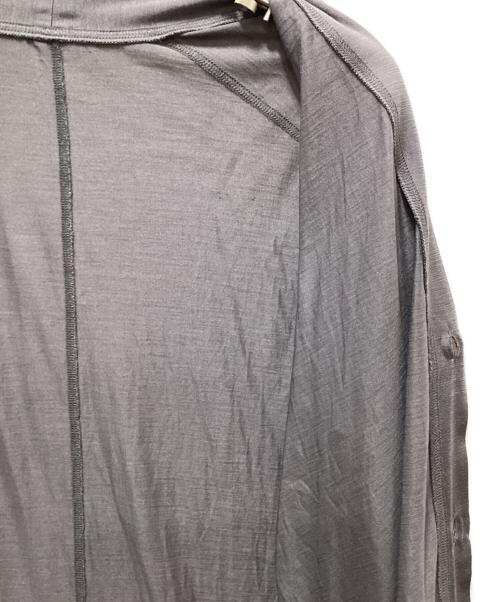 YINDIGO A M（インディゴエイエム）YINDIGO A M (インディゴエイエム) シルクカーディガン グレー サイズ:46の古着・服飾アイテム