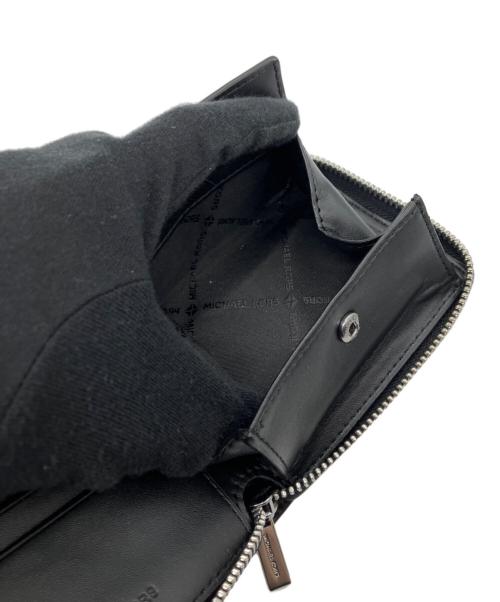 MICHAEL KORS（マイケル・コース）MICHAEL KORS (マイケル・コース) ラウンドファスナー財布 ベージュの古着・服飾アイテム