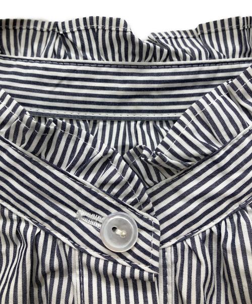 Spick and Span（スピック＆スパン）Spick and Span (スピック＆スパン) コットンストライプフリルカラーブラウス グレー サイズ:Freeの古着・服飾アイテム