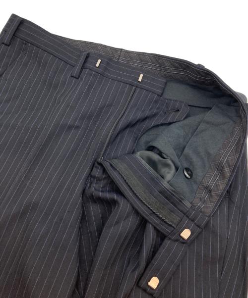 BURBERRY BLACK LABEL（バーバリーブラックレーベル）BURBERRY BLACK LABEL (バーバリーブラックレーベル) 2B シングルブレストストライプセットアップスーツ ブラック サイズ:38Rの古着・服飾アイテム