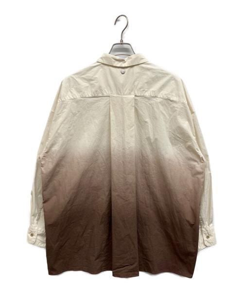 CALMER（カルメール）CALMER (カルメール) EDIFICE (エディフィス) 別注GRADATION シャツ ベージュ サイズ:Freeの古着・服飾アイテム