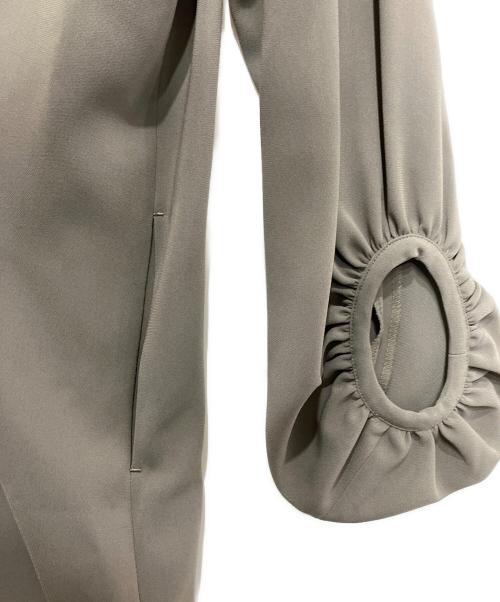 Whim Gazette（ウィムガゼット）Whim Gazette (ウィムガゼット) 袖ボリュームワンピース カーキ サイズ:F 未使用品の古着・服飾アイテム