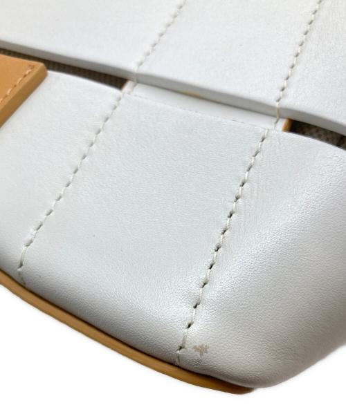 BALENCIAGA（バレンシアガ）BALENCIAGA (バレンシアガ) バックルショッパートート 410542 2760-D-002123 ベージュ×ホワイト サイズ:FREEの古着・服飾アイテム