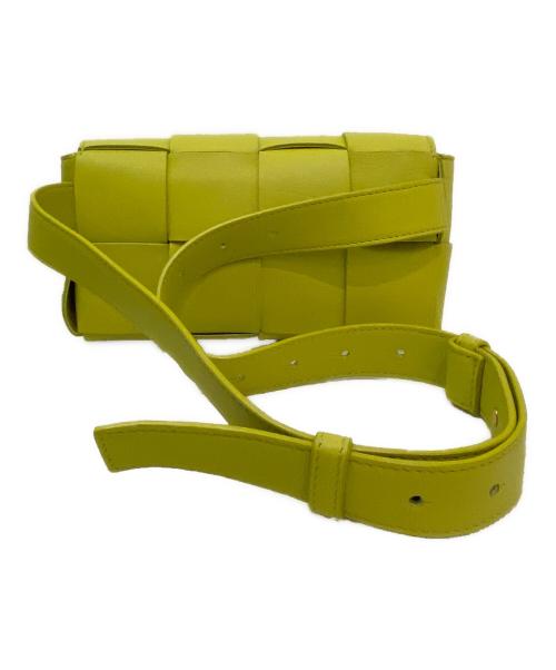 BOTTEGA VENETA（ボッテガベネタ）BOTTEGA VENETA (ボッテガベネタ) カセット ベルトバッグ ライムの古着・服飾アイテム