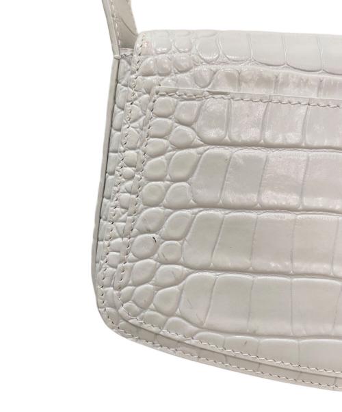 BALENCIAGA（バレンシアガ）BALENCIAGA (バレンシアガ) 型押しショルダーバッグ ホワイトの古着・服飾アイテム
