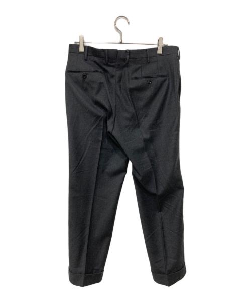 INCOTEX（インコテックス）INCOTEX (インコテックス) SUPER100'sウールサキソニーソリッド1プリーツテーパードパンツ チャコールグレー サイズ:50の古着・服飾アイテム