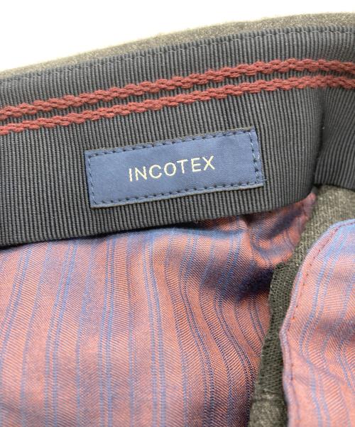 INCOTEX（インコテックス）INCOTEX (インコテックス) SUPER100'sウールサキソニーソリッド1プリーツテーパードパンツ チャコールグレー サイズ:50の古着・服飾アイテム