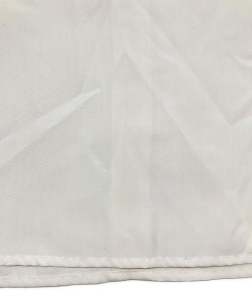 BLUE LABEL CRESTBRIDGE（ブルーレーベルクレストブリッジ）BLUE LABEL CRESTBRIDGE (ブルーレーベルクレストブリッジ) コットンライクスパンローンシャーリングブラウス ホワイト サイズ:36の古着・服飾アイテム