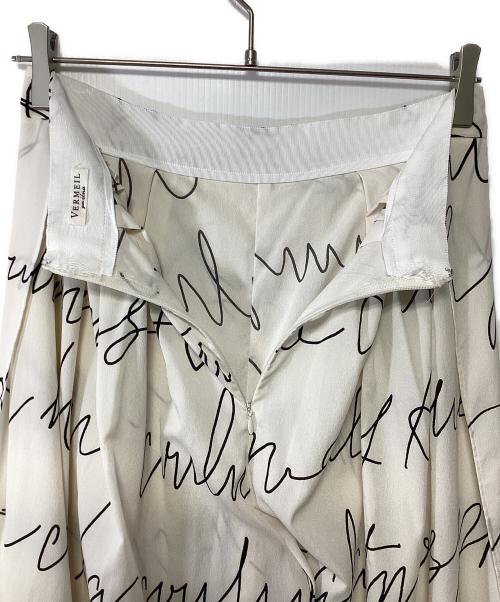 VERMEIL par iena（ヴェルメイユ パー イエナ）VERMEIL par iena (ヴェルメイユ パー イエナ) 線描きプリントパンツ ベージュ サイズ:size40の古着・服飾アイテム