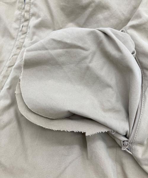 BRUNELLO CUCINELLI（ブルネロクチネリ）BRUNELLO CUCINELLI (ブルネロクチネリ) リバーシブルベスト ベージュ×ホワイト サイズ:50の古着・服飾アイテム