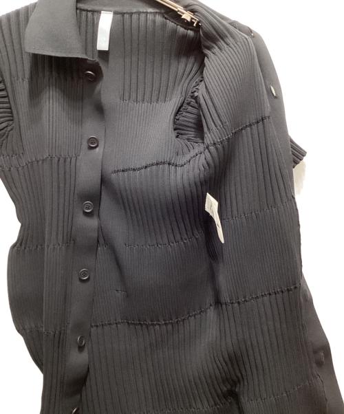 CFCL（シーエフシーエル）CFCL (シーエフシーエル) FLUTED SHORT SLEEVE SHIRT DRESS(フルーテッド ショート スリーブ シャツ ドレス) ブラック サイズ:3の古着・服飾アイテム