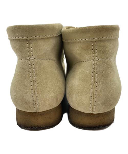 CLARKS ORIGINALS（クラークス オリジナルズ）CLARKS ORIGINALS (クラークス オリジナルズ) ワラビーブーツ ベージュ サイズ:UK 9 1/2の古着・服飾アイテム