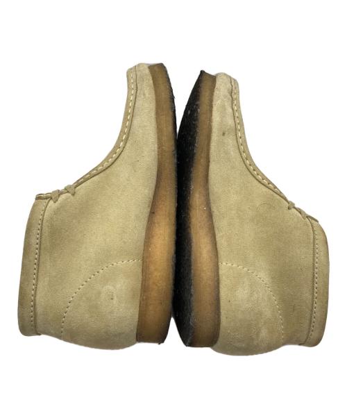 CLARKS ORIGINALS（クラークス オリジナルズ）CLARKS ORIGINALS (クラークス オリジナルズ) ワラビーブーツ ベージュ サイズ:UK 9 1/2の古着・服飾アイテム
